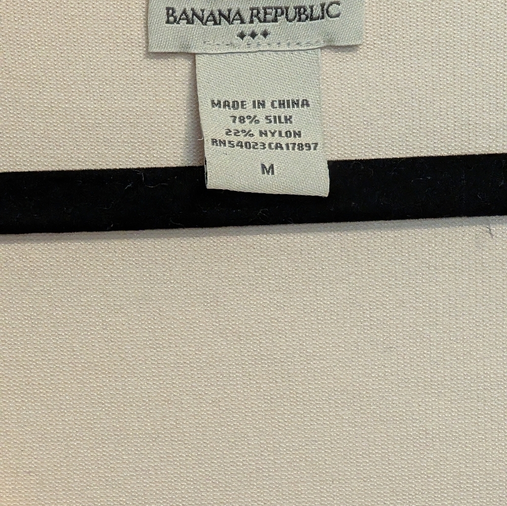 Banana Republic Cream Long Sleeve Top - Picture 2 of 2